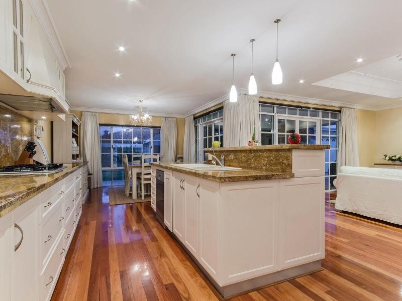 25 Thorpe Street, Rockingham WA 6168