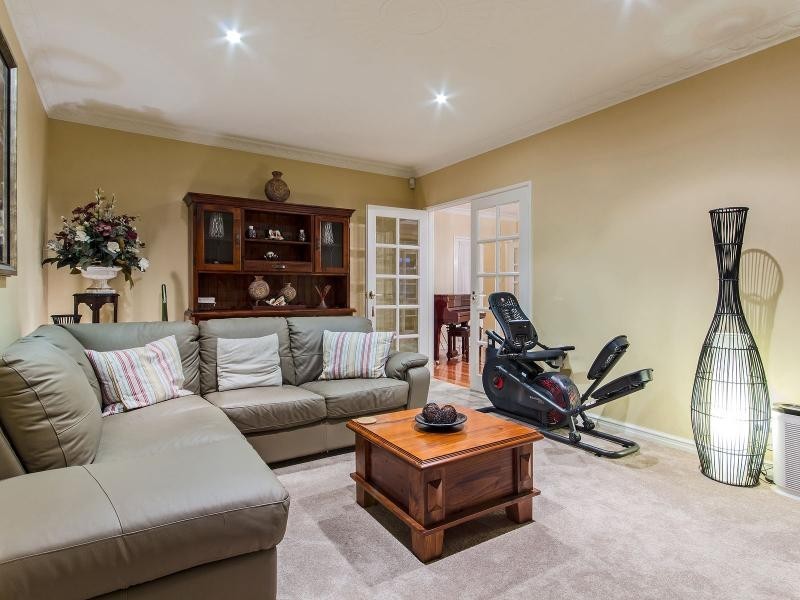 25 Thorpe Street, Rockingham WA 6168