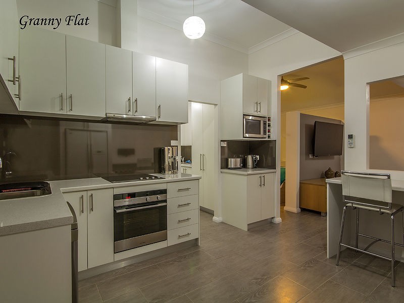 25 Thorpe Street, Rockingham WA 6168