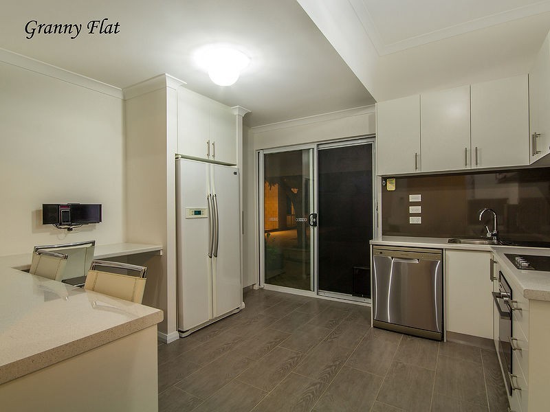 25 Thorpe Street, Rockingham WA 6168