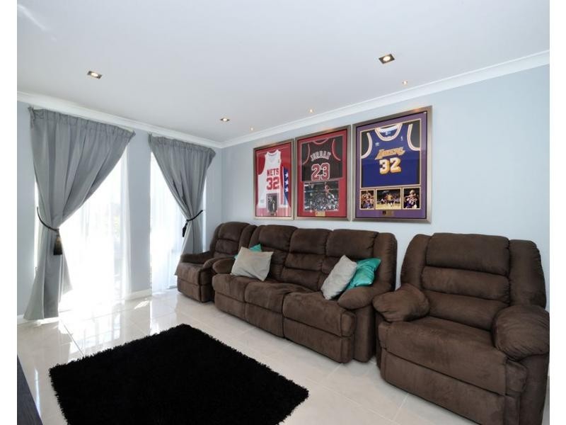 23 Moonstone Parkway, Wellard WA 6170