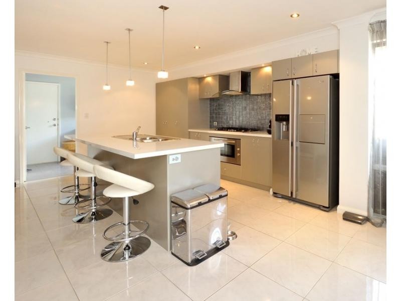 23 Moonstone Parkway, Wellard WA 6170