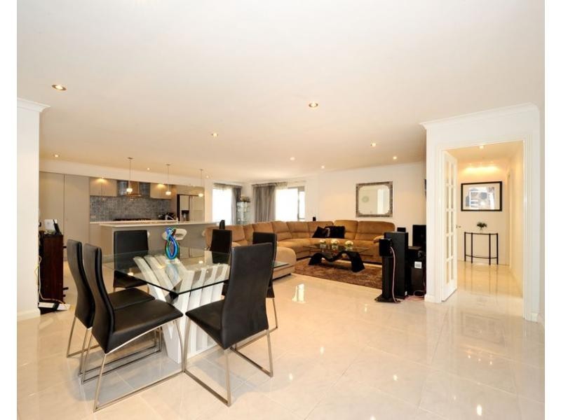 23 Moonstone Parkway, Wellard WA 6170