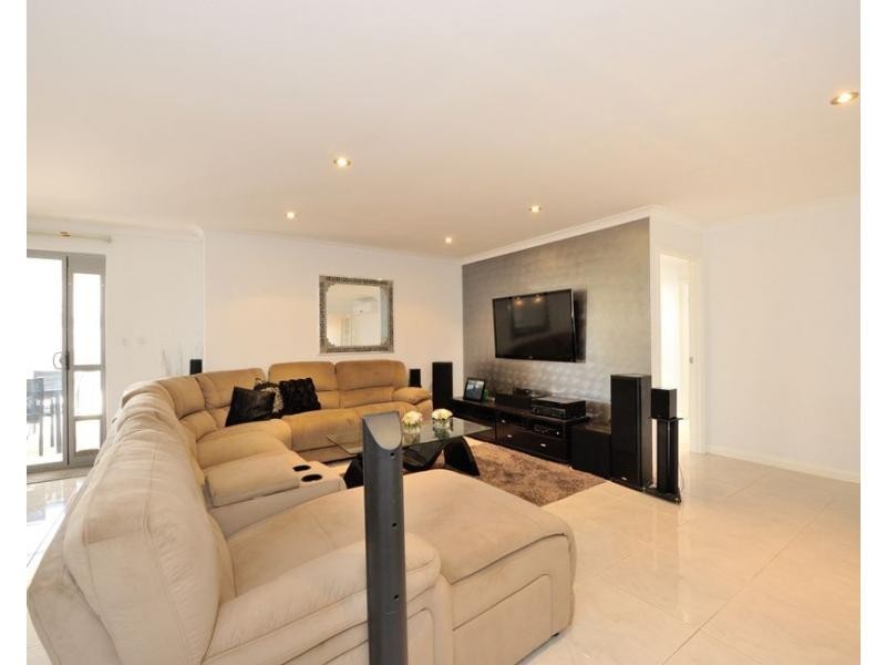 23 Moonstone Parkway, Wellard WA 6170