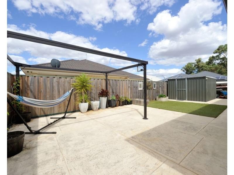 23 Moonstone Parkway, Wellard WA 6170