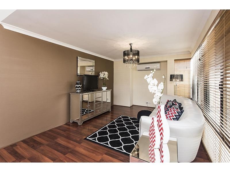 14 Beaumont Parkway, Success WA 6164