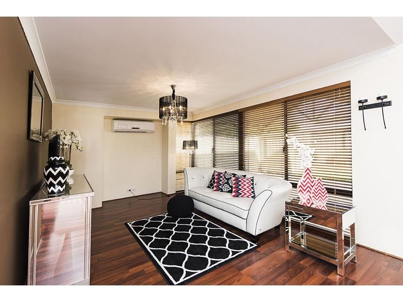 14 Beaumont Parkway, Success WA 6164