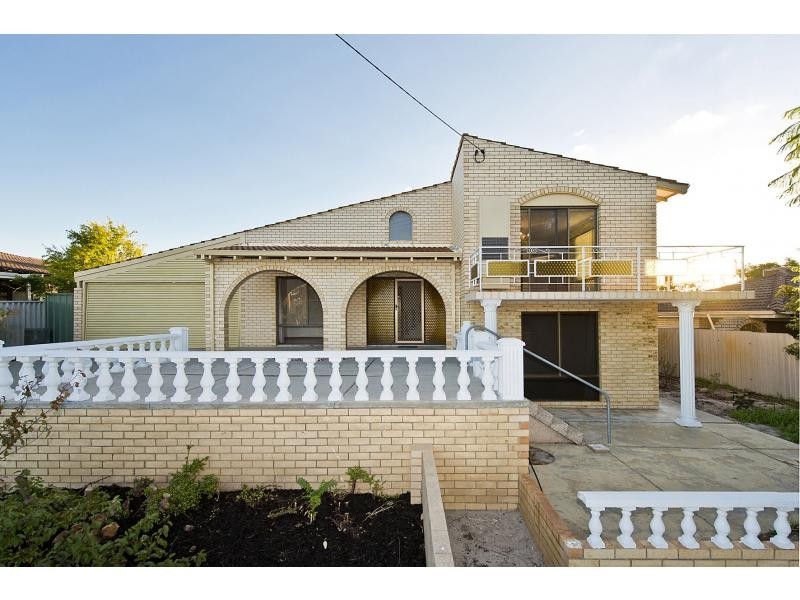 68 Sutherland Drive, Thornlie WA 6108