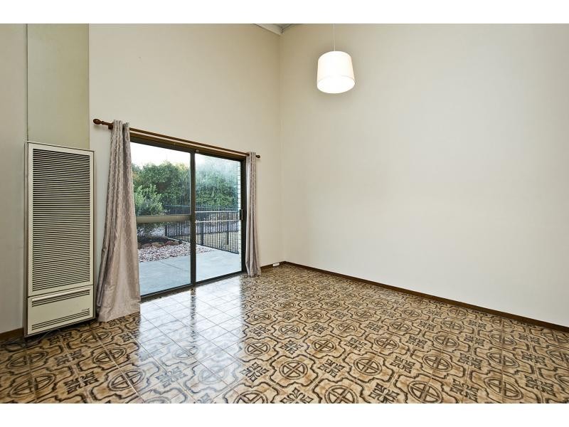 68 Sutherland Drive, Thornlie WA 6108