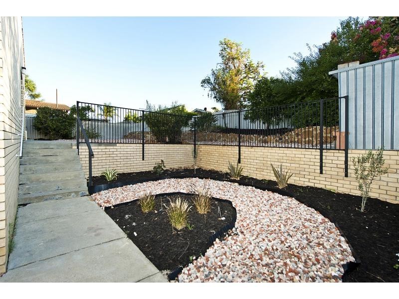 68 Sutherland Drive, Thornlie WA 6108