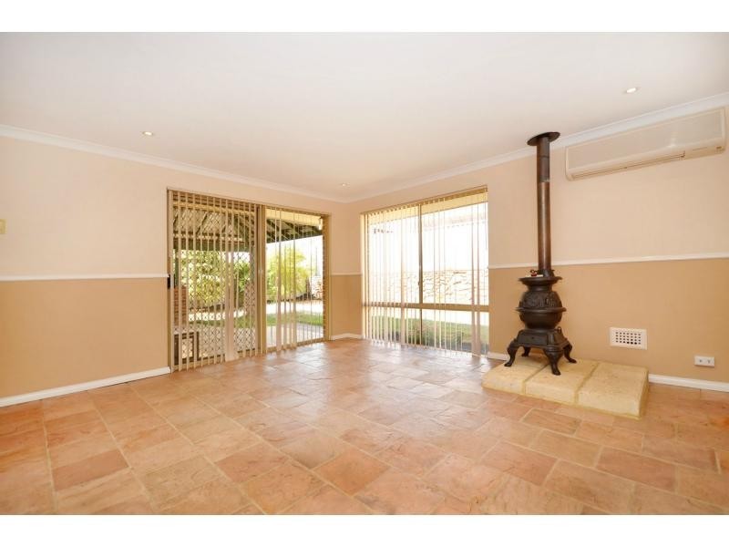 20 Shinners Green, Clarkson WA 6030