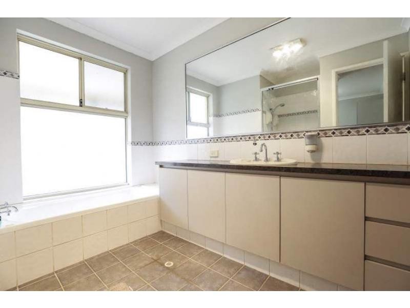 43 Clarkson Road, Bullsbrook WA 6084