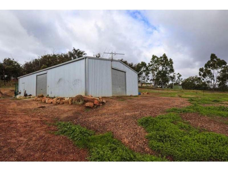 43 Clarkson Road, Bullsbrook WA 6084