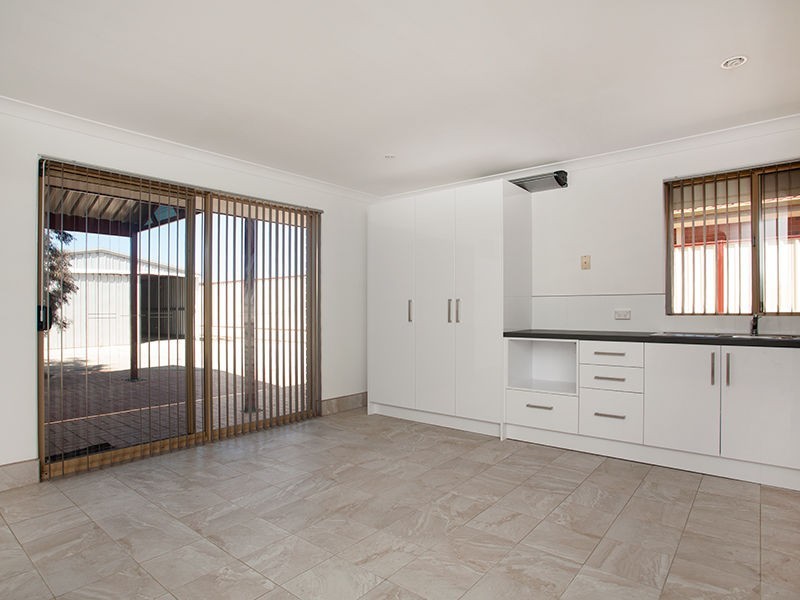 34 Crystaluna Drive, Golden Bay WA 6174