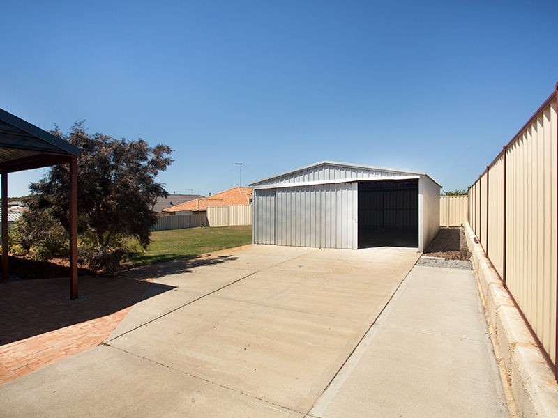 34 Crystaluna Drive, Golden Bay WA 6174