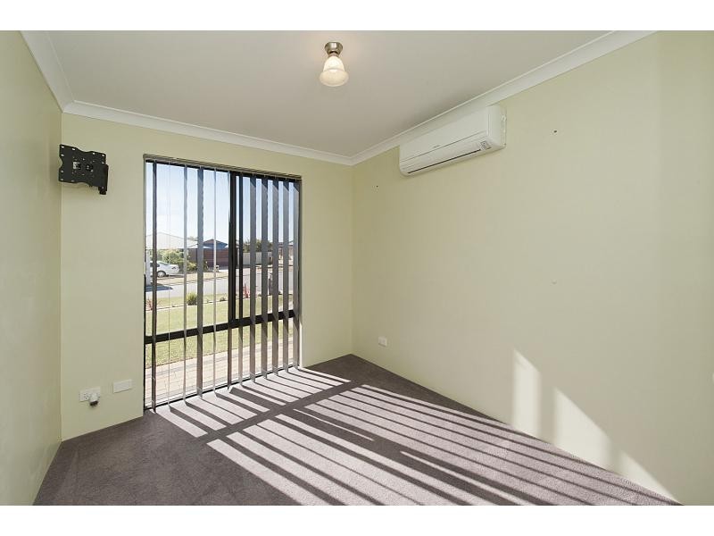 4 Rueval Court, Port Kennedy WA 6172