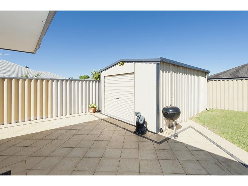 4 Rueval Court, Port Kennedy WA 6172