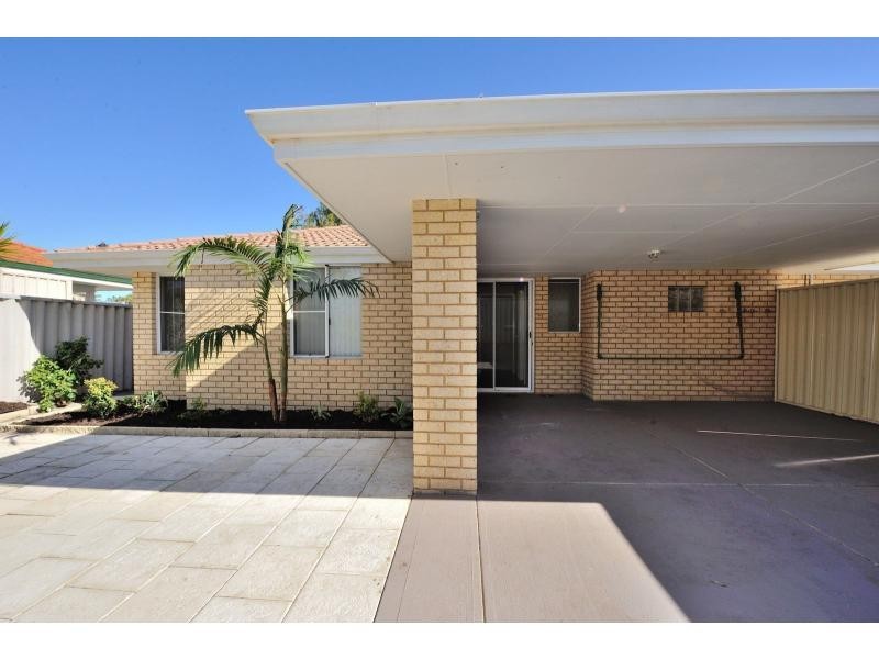 1/40 Everlasting Retreat, Halls Head WA 6210