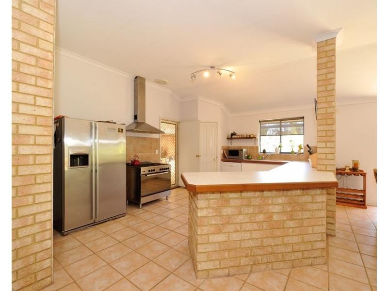 15 Wicksteed Close, Baldivis WA 6171