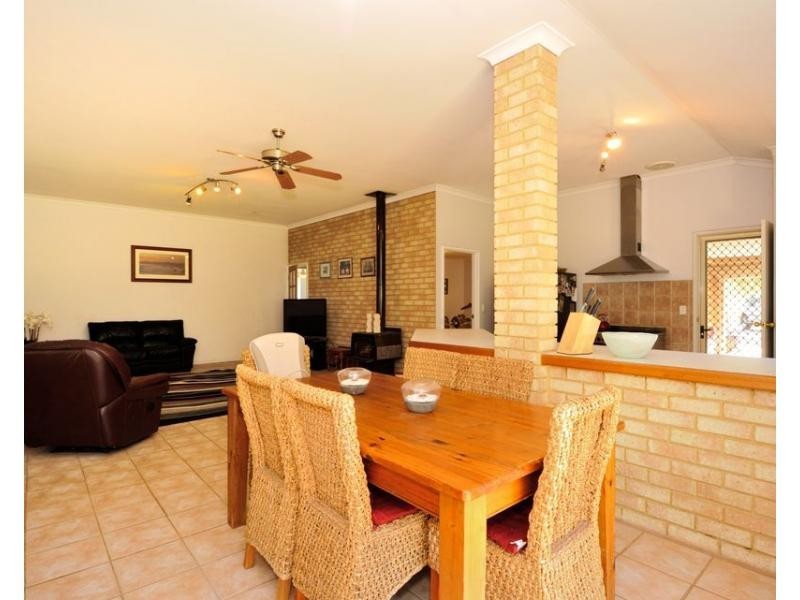 15 Wicksteed Close, Baldivis WA 6171