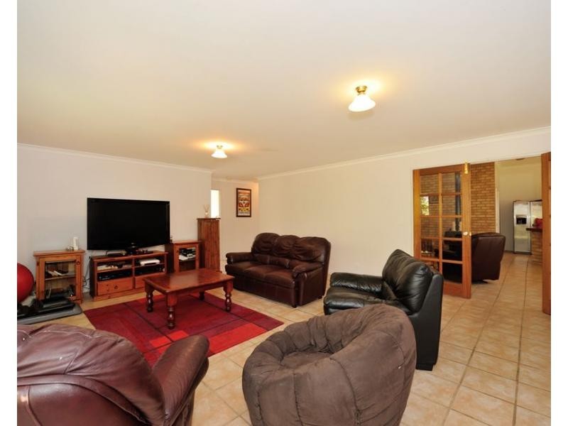 15 Wicksteed Close, Baldivis WA 6171