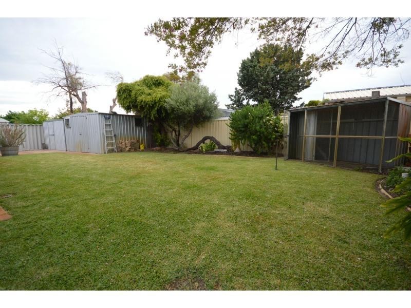 15 Oakdale Close, Safety Bay WA 6169