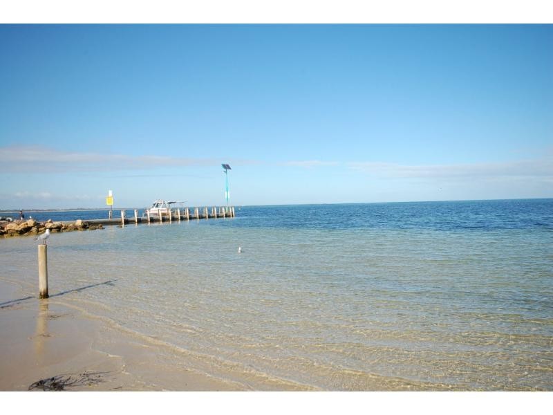 15 Oakdale Close, Safety Bay WA 6169