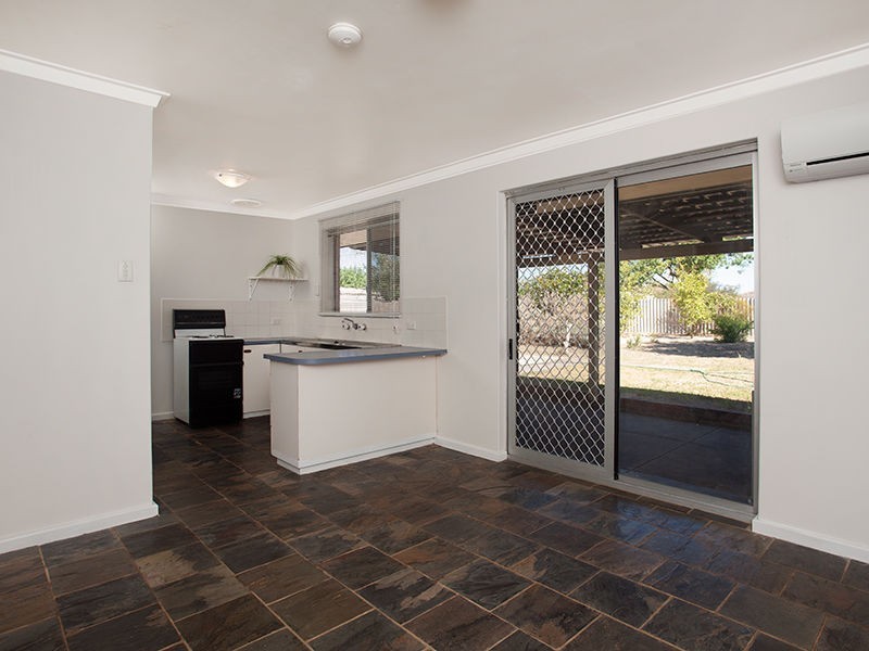 14 Westerly Way, Cooloongup WA 6168