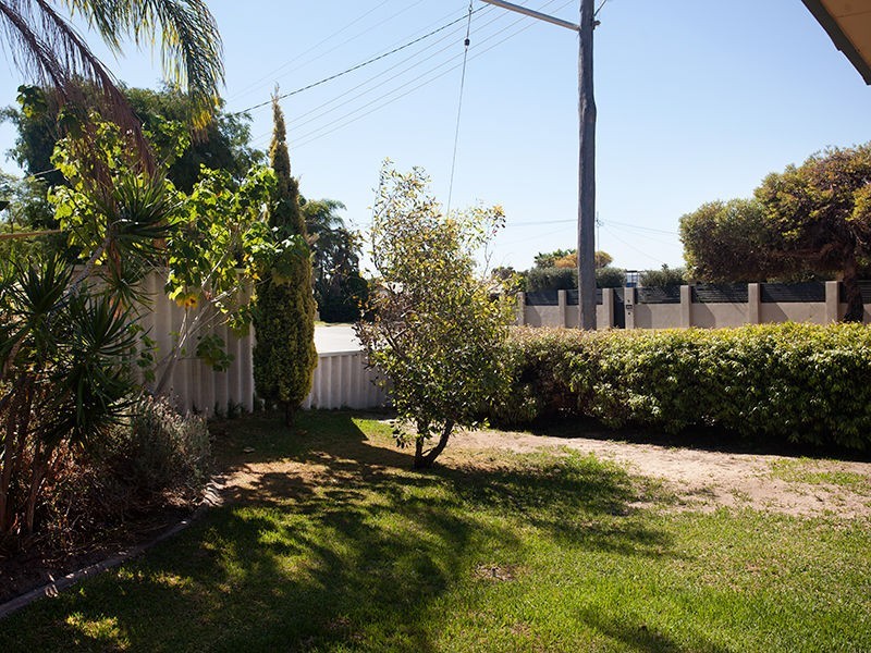 14 Westerly Way, Cooloongup WA 6168