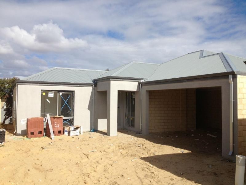 24 Hoypoy Gardens, Darch WA 6065