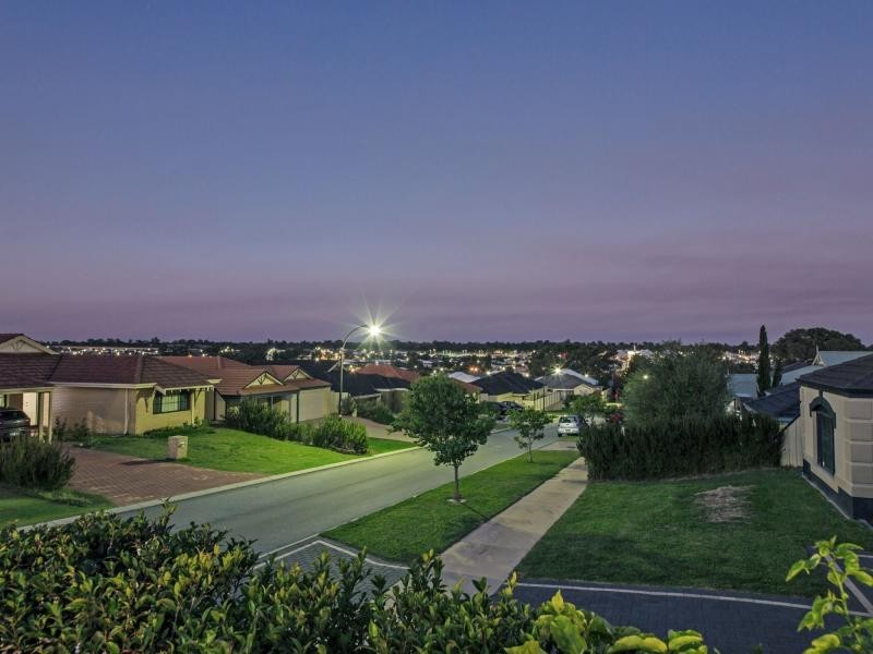12 Cactus Link, Clarkson WA 6030