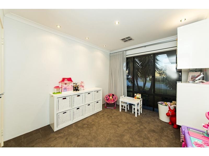 19 Pascal Mews, Ridgewood WA 6030