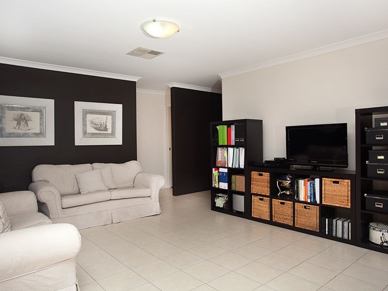 24 Kirkimbie Street, Carramar WA 6031