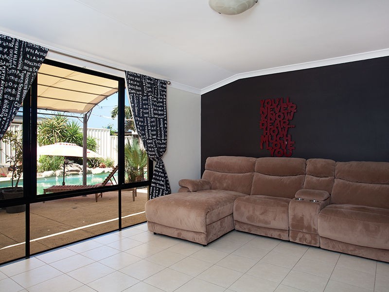 24 Kirkimbie Street, Carramar WA 6031