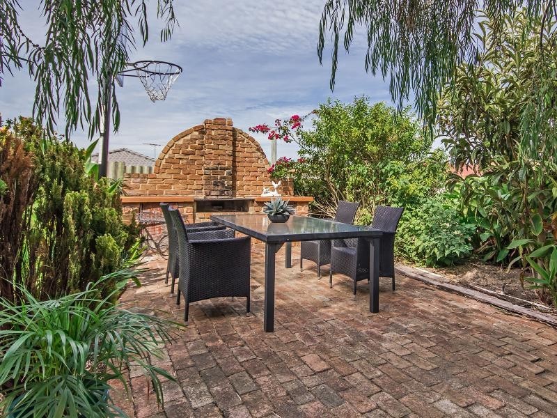 23 Powis Way, Warnbro WA 6169