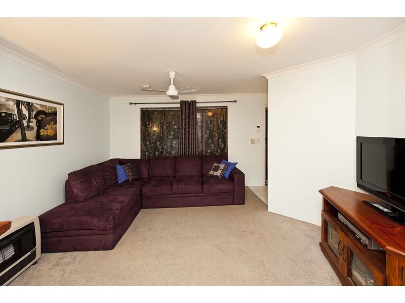 25A St Andrews Loop, Cooloongup WA 6168