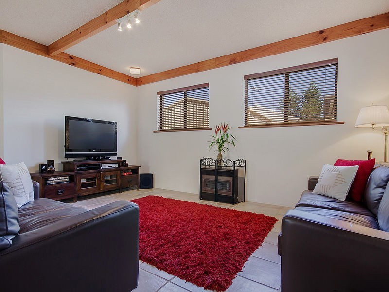 4 Ernest Street, Safety Bay WA 6169