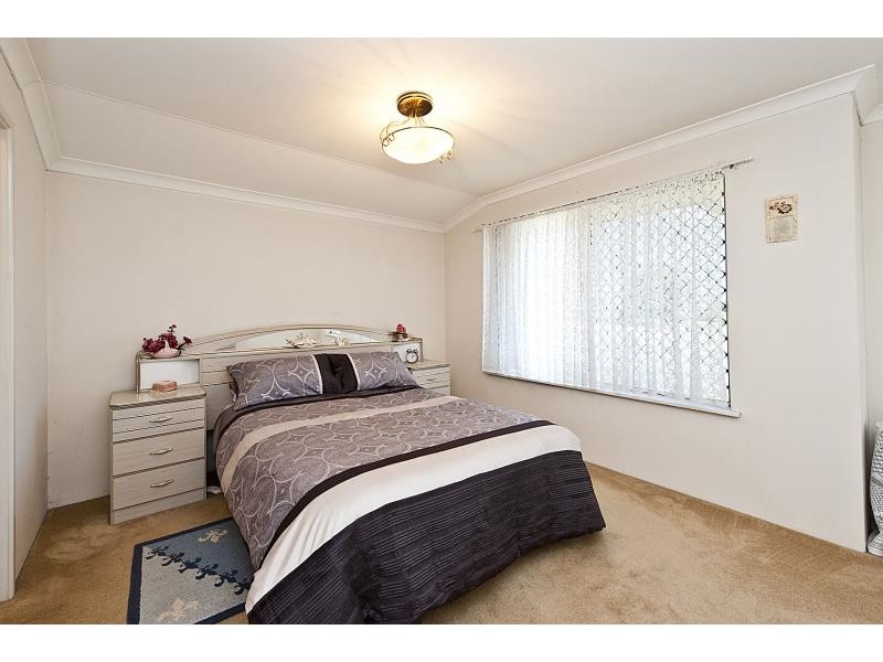 16 Sarah Ann Crescent, Warnbro WA 6169