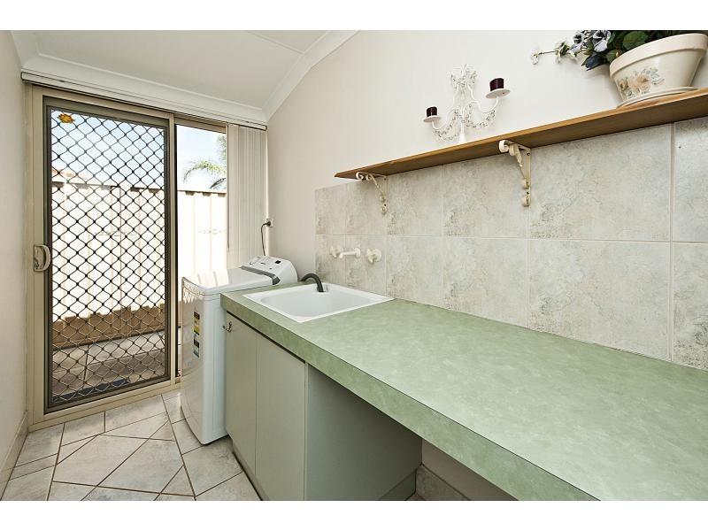 16 Sarah Ann Crescent, Warnbro WA 6169