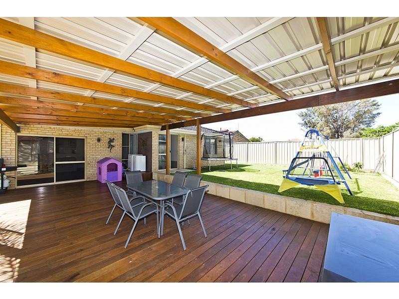 41 Janet Road, Safety Bay WA 6169