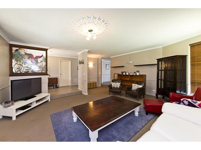 41 Janet Road, Safety Bay WA 6169