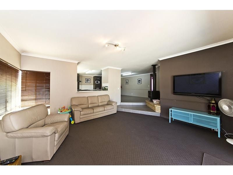 41 Janet Road, Safety Bay WA 6169