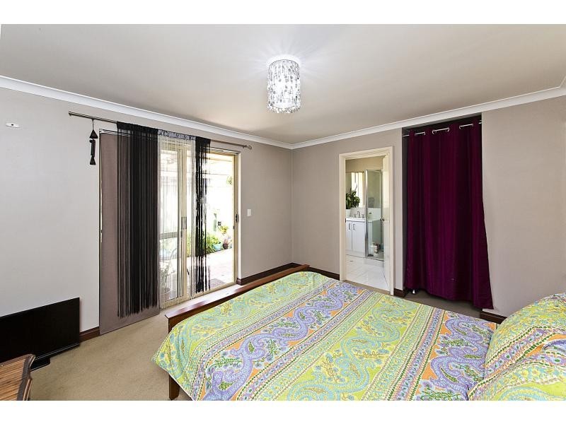 41 Janet Road, Safety Bay WA 6169