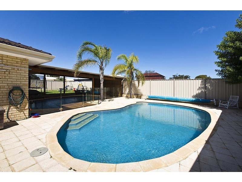 41 Janet Road, Safety Bay WA 6169