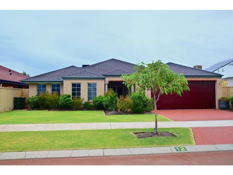12 Baillon Pass, Harrisdale WA 6112