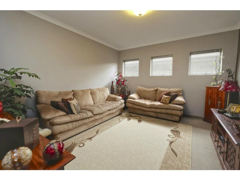 12 Baillon Pass, Harrisdale WA 6112