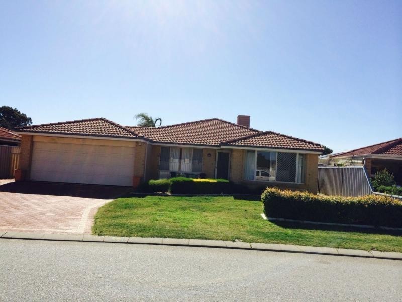 12 Adana Elbow, Kenwick WA 6107