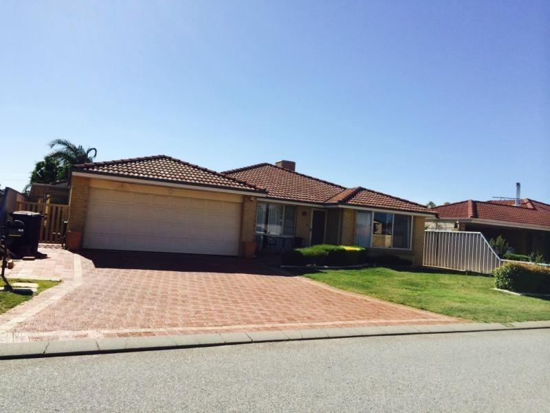 12 Adana Elbow, Kenwick WA 6107