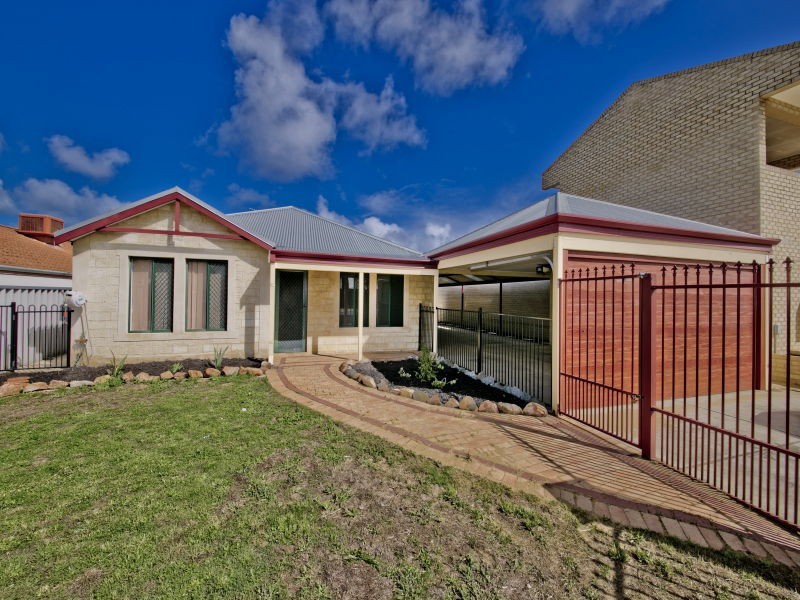 145 Highclere Boulevard, Marangaroo WA 6064