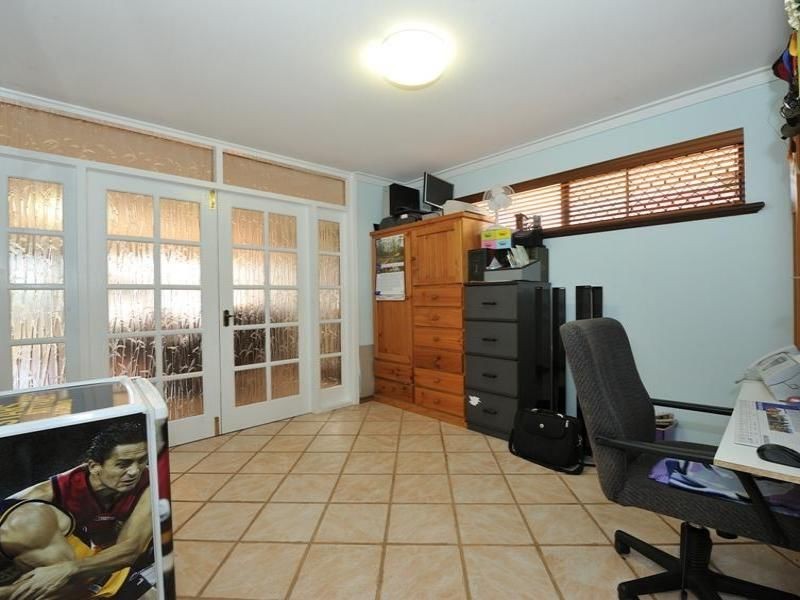 35 Pollard Way, Warnbro WA 6169